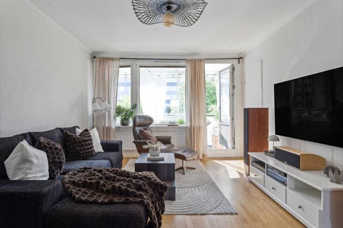 Karolinernas gata 3 — bild 1