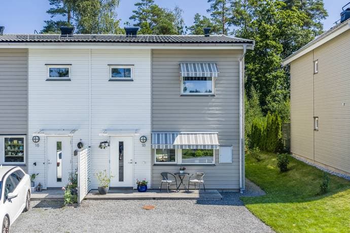 Älvornas Väg 18 — bild 1