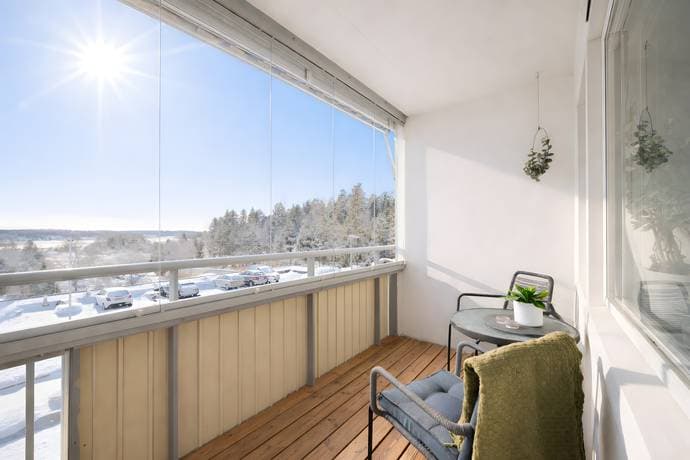 Björnbärsstigen 34, 2tr — bild 1