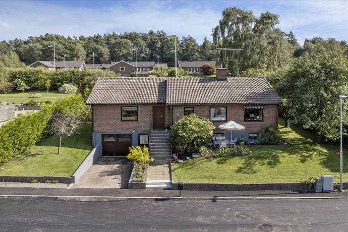 Kaveldunsvägen 9 — bild 1