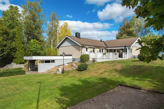 Prästgårdsvägen 4 — bild 1