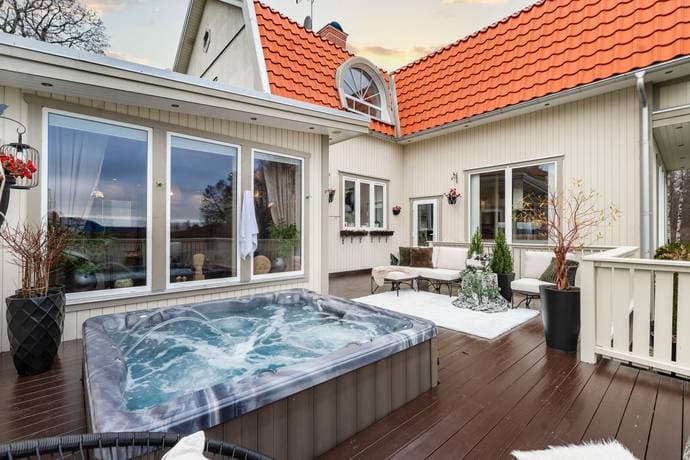 Strandvägen 35 — bild 1